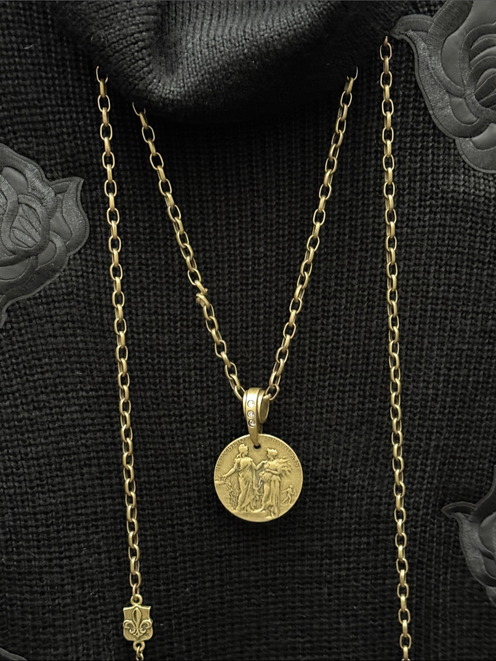 French Kande layering necklace in brass-Tone Coin Pendant Necklace
